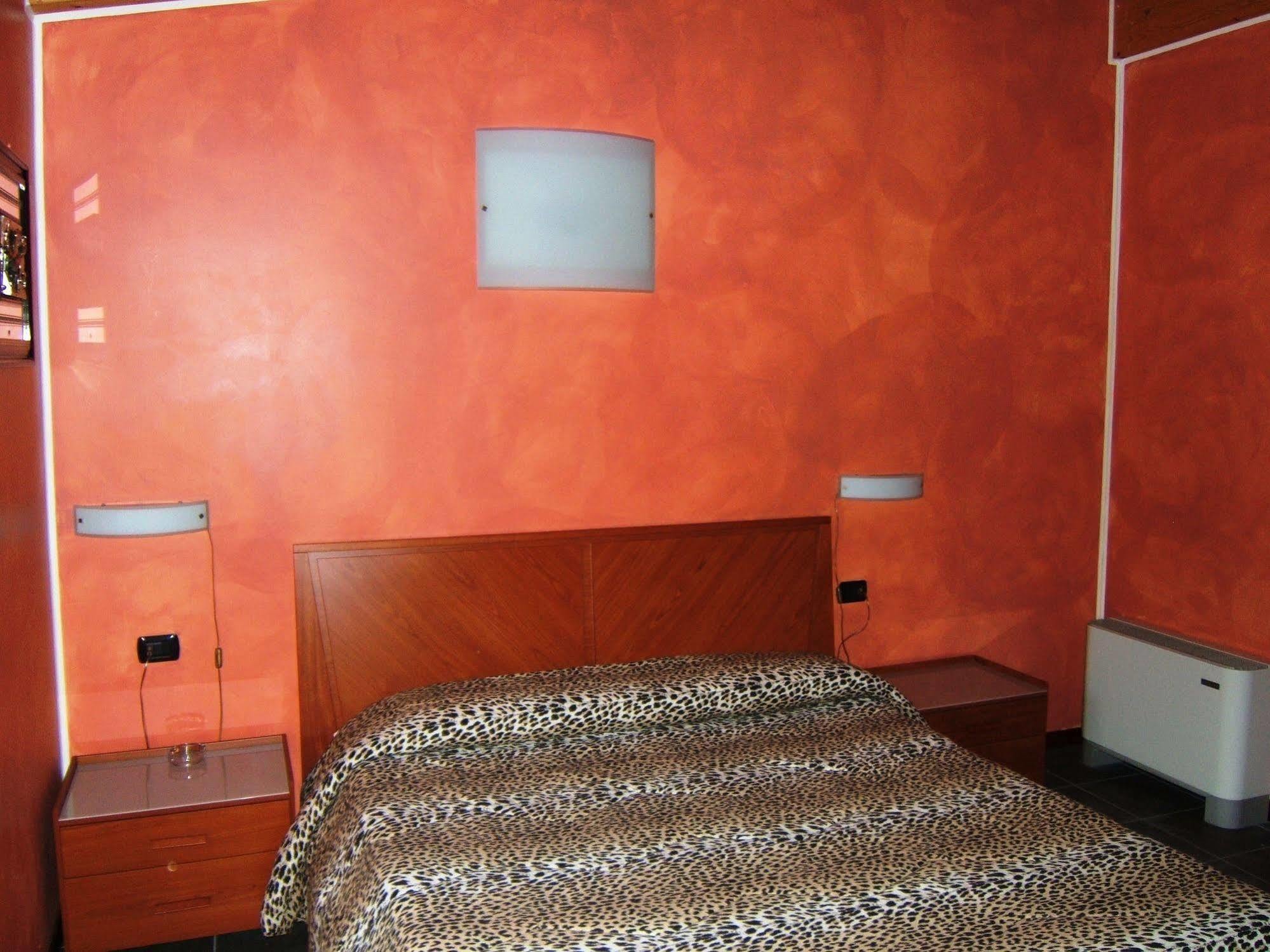 Hotel Empire Resort Iseo Exterior photo